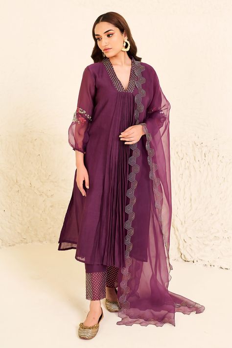 Buy Radha Sharma Pink Chanderi Cotton Hand Work Pleated Kurta Pant Set Online | Aza Fashions Puff Full Sleeve Dress, Full Sleeve Salwar Design, Dark Pink Suits Women Indian, Front Pleated Kurti Designs, Salwar Suit Neck Designs Neckline, V Neck Suit Design, New Handwork Kurti Design, Kurta Pants For Women Design, Purple Indian Dress