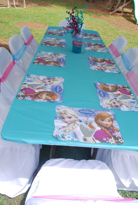 Frozen Outdoor Birthday Party, Outdoor Birthday Party, Disney Frozen Birthday Party, Frozen Themed Birthday Party, Birthday Picnic, Disney Frozen Birthday, Outdoors Birthday Party, Frozen Themed, Outdoor Birthday