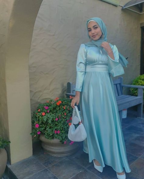 Satin Dresses Long Hijab, Mint Green Dress Outfit Hijab, Mint Green Satin Dress, Dress Outfit Hijab, Mint Green Dress Outfit, Long Hijab, Green Dress Outfit, Satin Dresses Long, Green Satin Dress