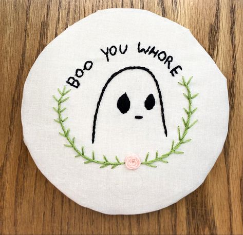 This is a tried pin #Ghost #Boo #BooYouWhore #Embroidery Simple Skull Embroidery, Easy Halloween Embroidery, Cute Ghost Embroidery, Ghost Embroidery Pattern, Halloween Embroidery Patterns Free, Embroider Clothes, Halloween Embroidery Patterns, Embroidering Ideas, Witchy Embroidery