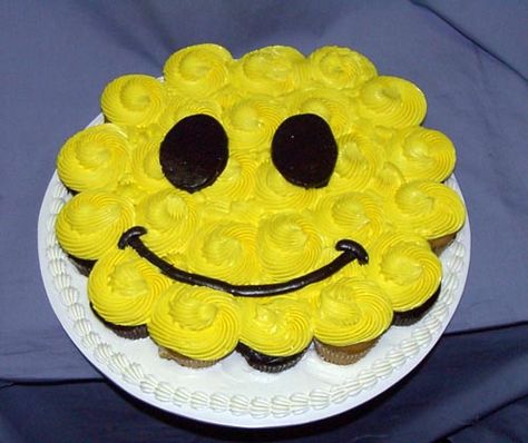 Smiley Face Cupcake Cake, Smiley Face Birthday Party Food, Smiley Face Cupcakes, Smiley Face Cupcake, Laughing Gas, Emoji Birthday Party, Lds Yw, Boys First Birthday Party Ideas, Face Pulls