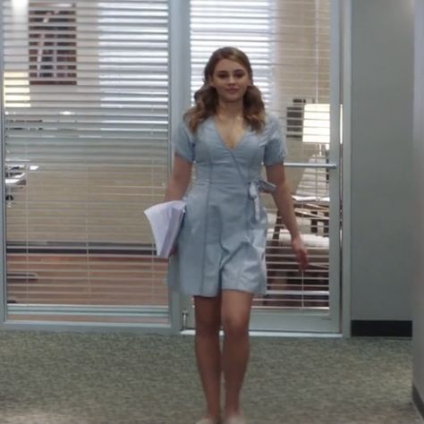 Fashion Types, Young Outfit, Tessa Young, Light Feminine, Josephine Langford, Nurse Aesthetic, Random Clothes, Smart Glass, Diane Kruger