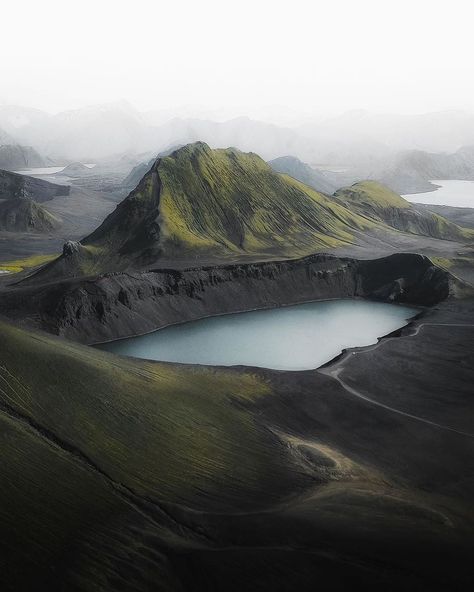 ↠ LOST IN ICELAND ↞ on Instagram: “📍Highlands of Iceland Photo by: @withluke Tag a friend who loves Iceland!🇮🇸 ————————————————— Follow @lost.in.iceland for daily…” 2k Wallpaper, Iceland Photos, Nordland, Photo Caption, Beautiful Places To Travel, Travel Goals, Aerial View, Amazing Nature, Natural Wonders