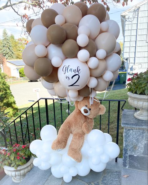 Teddy Balloon, Teddy Theme Decor, Teddy Decoration Party, Teddy Party Decorations, Teddy Bear Theme Decoration, Teddy Balloon Decoration, Bear Theme 2nd Birthday, Decoration Teddy Bear Party Ideas, Teddy Theme Birthday Decoration