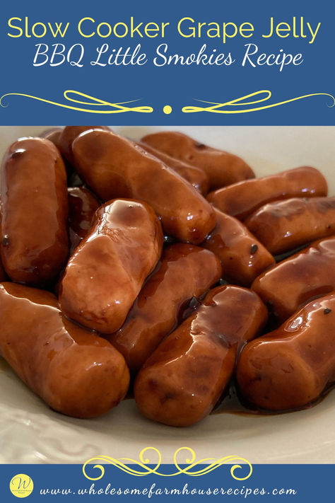 grape jelly and barbeque sauce sausage wieners on a plate Bbq Winnie, Bbq Little Smokies, Little Smokies Recipes, Smokies Recipe, Little Smokies, Grape Jam, Easy To Make Appetizers, Grape Jelly, Starters Recipes