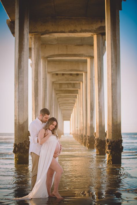 Beach Maternity Hairstyles, Beach Maternity Photo Poses, Florida Beach Maternity Photos, Maternity Photo Beach Ideas, Beach Maternity Shoot Ideas, Maternity Photography Beach Couple, Family Beach Maternity Photos, Ocean Maternity Shoot, Maternity Photo Shoot Beach