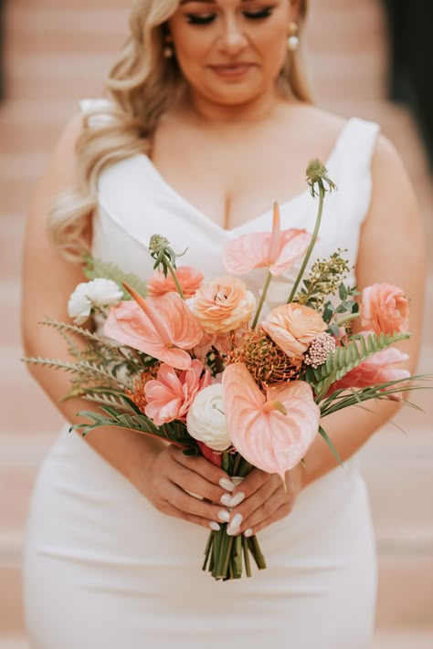 Wedding Florals Tropical, Unusual Bouquets, Peach Wedding Bouquet, Calla Lily Bouquet Wedding, Tropical Bouquet, Bridal Bouquet Summer, Peach Bouquet, Bridal Bouquet Flowers, Wedding Picture Poses