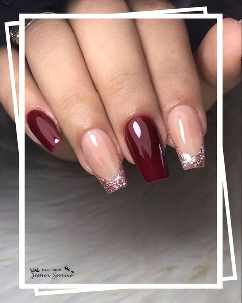 Maroon Nails Inspiration, Maroon Red Nail Designs, Dark Red Nail Designs Coffin, Nail Art Designs Red And Silver, Burgundy Nails Medium Length, Dark Red Nails Acrylic Coffin Short, Short Burgundy Nails With Design, Bordo Nails Design, Maroon And Silver Nails