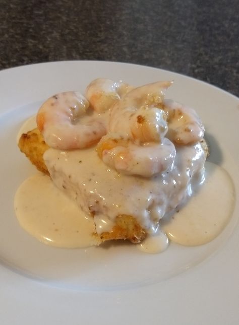 Waffle Wings, Fried Grits Recipe, Fried Grits, Grits Recipes, Ham Gravy, Grit Cakes, Bacon Gravy, Kitchen Favorites, Grits Recipe