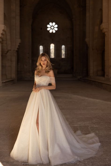 Light Wedding Dress Flowy, Off Shoulder Tulle Wedding Dress, Wedding Dress Small Bust, All White Wedding Guests, Wedding Dress Bridgerton, Wedding Dress With Sleeves Simple, Cinderella Wedding Dresses, Eva Lendel Wedding Dresses, Feminine Wedding Dress