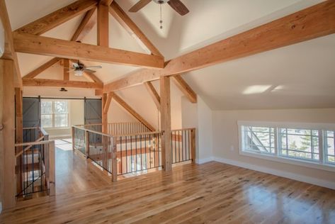 Overlook - Yankee Barn Homes Barndiminum Interior, Barndominium Layout, Tile Basement Floor, Post And Beam House, Loft Railing, Floor Inspiration, Yankee Barn Homes, Dream Home Ideas, Barn House Design