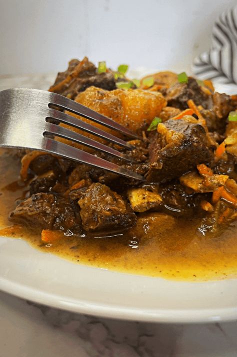 Goat Recipes Meat, Goat Stew Recipe, Best Stew Recipe, Curried Goat Recipe, Jamaican Brown Stew, Jamaican Curry Goat, Lamb Stew Recipes, Coconut Rice Recipe, Goat Recipes