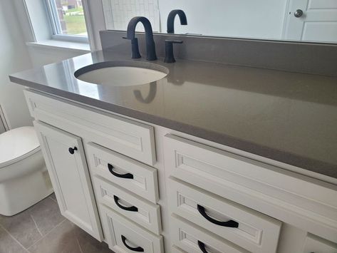 White Vanity Grey Countertop, Gray Quartz Bathroom Countertops, Gray Marble Bathroom Countertop, White Cabinets Black Countertops Bathroom, Dark Gray Bathroom Countertop, Grey Expo Quartz Countertops, Bathroom Grey Countertop, Gray Countertops Bathroom, Grey Countertops Bathroom