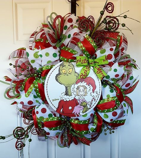 Fun Christmas Wreaths, Grinch Wreath, Grinch Face, Wreaths & Garlands, The Grinch, Fun Christmas, Mesh Wreaths, Christmas Wreath, Door Wreaths