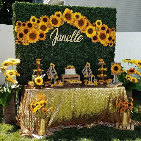 🌻 Sunflower🌻 Bridal Shower Dessert Table & Grass Wall Set up by yours Truly🌻 Grass Wall Rental Bridal Shower Desserts Table, Sunflower Birthday Parties, Backyard Party Decorations, Bridal Shower Desserts, Sunflower Party, Sunflower Baby Showers, Sunflower Bridal Shower, Bridal Sunflowers, Shower Desserts