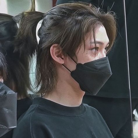 Mullet Hairstyle, Kids Icon, Felix Stray Kids, Crazy Kids, Ponytail Hairstyles, Hair Inspo, Brown Hair, Pretty People, Stray Kids