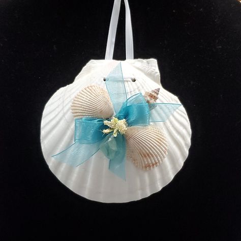 Nwot Cottage Beach Seashell Ornament White With Teal Accents, Handmade, No Two Are Alike, Can Be Used To Decorate A Christmas Tree Or Other Areas Of The Home (See Photo), Excellent Pre-Owned Condition, Smoke And Pet Free Home, Please Feel Free To Ask Questions Before Purchase Angel Shell Ornaments, Beach Christmas Wreath, Florida Ornaments, Seashell Ornaments Diy, Beachy Ornaments, Seashell Angels, Beachy Christmas Decor, Beachy Christmas Tree, Mermaid Christmas Tree