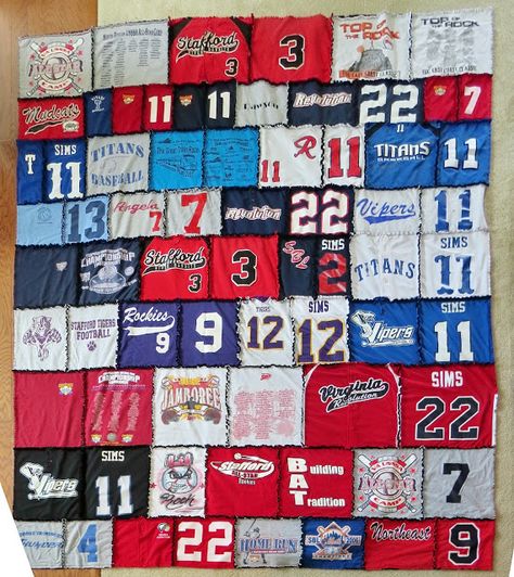 Baseball t-Shirt jersey rag quilt Ideas For Old Baseball Jerseys, Old Jersey Ideas Projects, Tshirt Quilt Tutorial, Baseball Quilt, Baseball Invitations, Baseball Ideas, Sports Quilts, Jersey Quilt, Quilt Shirt