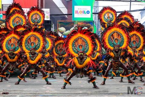 The Dinagyang Festival is a famous and religious and cultural festival in Iloilo City, Philippines held on the 4th Sunday of January Dinagyang Festival is one of the biggest and world-class festivals in the Philippines. It traces the history of devotion to the Holy Child Jesus popularly known to Filipino devotees as Sr. Sto. Nino. The festival also commemorates the arrival of the Malay settlers and the legendary barter of Panay Island from the natives called called Ati. Dinagyang Festival, Panay Island, Sinulog Festival, Davao Del Sur, Dussehra Celebration, Iloilo City, Dance Props, Cultural Dance, Dance Photo Shoot