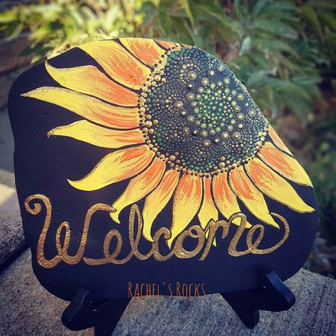 Welcome painted rock Large Painted Rocks For The Garden, Painting Pavers, Rock Soup, Flower Rocks, Painted Pavers, Rock Flowers, Mosaic Garden Art, Painted Rocks Craft, Painted Rocks Diy