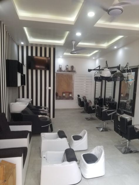 A complete Beauty Saloon; Unisex. From 💈Barbering , Hair Fix , Dreadlocks, wigs, Nails , Pedicure/ Manicure Saloon Ideas, Beauty Shop Decor, Nails Pedicure, Beauty Parlour, Hair Fixing, Pedicure Manicure, Salon Interior Design, Hair Salons, Beauty Parlor