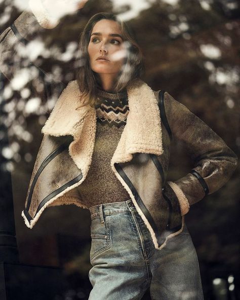 INTERMIX (@intermixonline) • Fotos y videos de Instagram Zara Jacket, Cargo Shirts, Aviator Jackets, Trench Jacket, Cardigan Sweater Dress, Fashion Winter, Shearling Jacket, Trench Coats, Festive Season