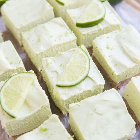 Keto Key Lime Pie, Keto Key Lime, Key Lime Bars, Vegan Key Lime, Key Lime Pie Bars, Key Lime Desserts, Dolce Poche Calorie, Lemon Cheesecake Bars, Lime Desserts