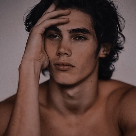 Thanen (Black Hawk) Vito Basso, Boys Boys Boys, Character Inspiration Male, Male Face, Beauty Videos, Trendy Hairstyles, Blue Hair, Male Models, Male Model