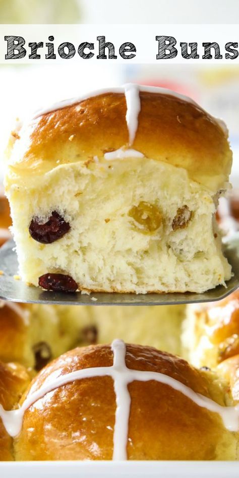 Sweet Raisin Buns, Sweet Brioche Buns, Raisin Buns, Cross Buns Recipe, Sweet Bread Rolls, Hot Cross Buns Recipe, Yeast Breads, Buns Recipe, Brioche Bread