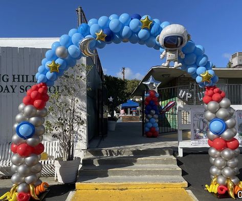 Space Theme Balloon Decor, Outer Space Balloon Arch, Space Balloon Columns, Rocket Ship Balloon Garland, Space Theme Balloon Bouquet, Customer Service Week, 5th Grade Graduation, Balloon Stands, Space Birthday Party