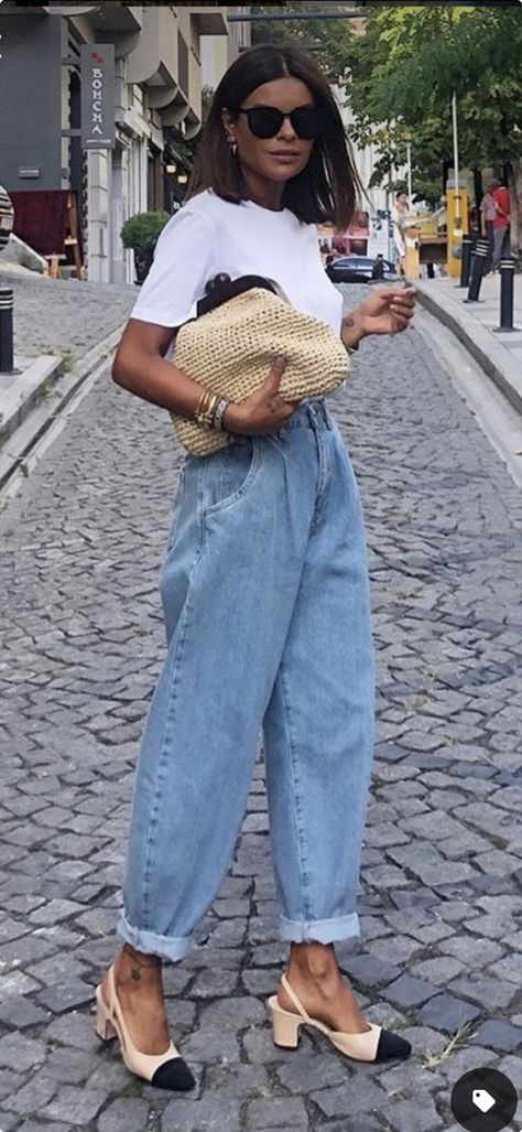 Casual Chique Stijl, Mama Jeans, Jeans Trend, Slouchy Jeans, Street Jeans, Denim On Denim, Outfit Jeans, Looks Street Style, Mode Inspo