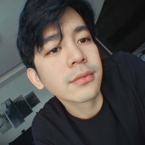 Joshua Garcia Instagram, Joshua Garcia, Pink Wallpaper Backgrounds, Reaction Face, Looking Good, Getting To Know You, Pink Wallpaper, Instagram Update, Celebrities