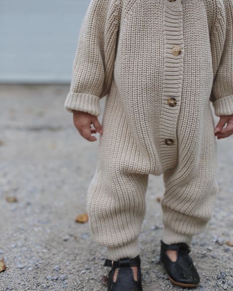 Newborn Christmas Outfit Boy, Fall Knits, Baby Fits, Neutral Baby, Baby Outfits, Baby Kids Clothes, Baby Boy Fashion, Boho Baby, Cute Baby Clothes