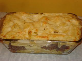 Macarona bil beshemel (macaroni with bechamel from Egypt) Carabbas Mezzaluna Recipe, Ful Medames Recipe Egypt, Mezzaluna Carrabbas, Michael Symon Mac And Cheese, Egyptian Macaroni Bechamel, Pasta Pie, Regional Food, Egyptian Food, Juicy Steak