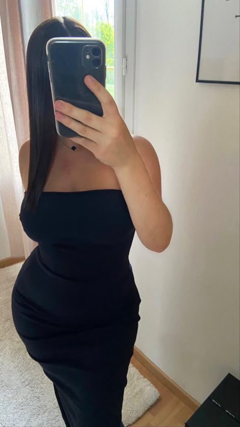 Mirror Pics Dress, Outfit Latina, Simple Long Dress, Zara Drip, Outfit Zara, Latina Fashion Outfits, Fake Account, Body Outfit, Latina Fashion