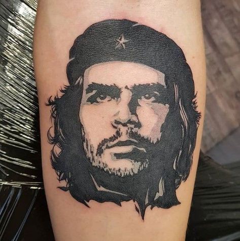 Che Guevara Tattoo, Cuban Revolution, Portrait Tattoos, History Tattoos, Classic Tattoo, Tattoo Model, Tattoo Ideas Design, Angel Tattoo Men, Life Tattoos