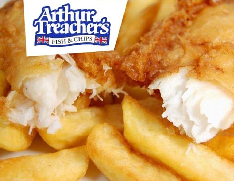 fish-and-chips Fried Cod Recipes, Beer Battered Fish Recipes, Fish Batter Recipe, Fish N Chips Recipe, Sauce Tartare, Fried Cod, Beer Battered Fish, Fish And Chip Shop, Fast Food Places