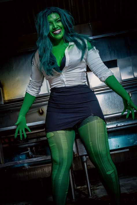 She Hulk Costume Diy, Hulk Costume For Women, She Hulk Costume, 40th Birthday Celebration Ideas, She Hulk Cosplay, Hulk Costume, Avatar Theme, Green Costumes, Halloween Makeup Diy