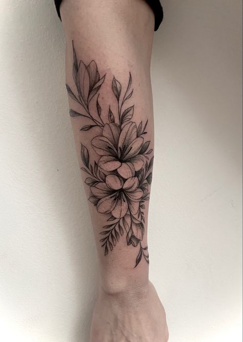 Womens Tattoo Cover Ups, Wrist Floral Tattoos For Women, Flower Forearm Tattoos For Women, Lower Arm Flower Tattoos For Women, Flower Tattoos For Women Forearm, Flower Arm Tattoos For Women Sleeve, Big Tattoos For Women Arm, Women Wrist Tattoos, Arm Tattoo Flower