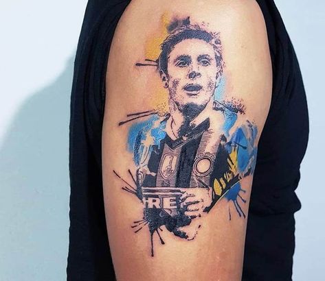 Javier Zanetti tattoo by Ilaria Tattoo Art Ilaria Tattoo, Javier Zanetti, Sport Tattoos, Color Tattoos, World Tattoo, Tattoo Artwork, Best Tattoos, Tattoos Gallery, Dream Tattoos