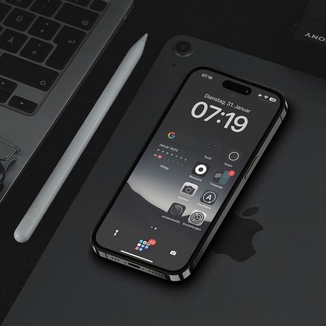 Best Apps Iphone, Widgy Widget Iphone, Minimalistic Homescreen, Phone Customization Ideas, Homescreen Minimalist, Widgy Widgets, Minimalist Iphone Layout, Minimalist Homescreen, Iphone Layout Homescreen Ideas