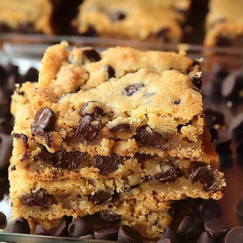 Lazy Chocolate Chip Cookie Bars Lazy Cookie Cake, Lazy Chocolate Chip Bars, Lazy Cookie Bars, Lazy Chocolate Chip Cookie Bars, Chocolate Cookie Bars, Caramel Bits, Chocolate Chip Bars, Chocolate Chip Cookie Bars, Cake Bars