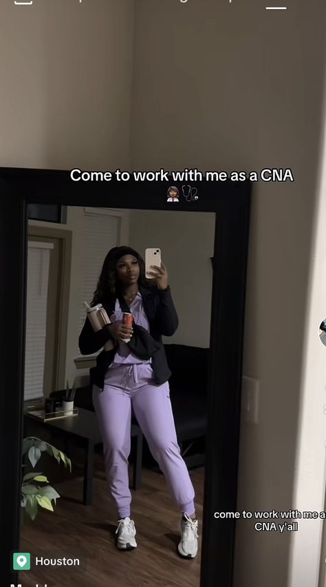 Scrubs Black Women, Cute Nurse Scrubs Outfits, Cna Black Women, Cute Scrubs Outfits, Scrubs Outfit Ideas, Scrub Fits, Black Nurse Aesthetic, Work Baddie, Scrub Aesthetic