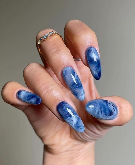 Manicure Aesthetic, Beach Themed Nails, Dragon Nails, Unghie Sfumate, Marble Nail Designs, Quartz Nail, Marble Nail Art, Her Nails, Blue Nail Designs