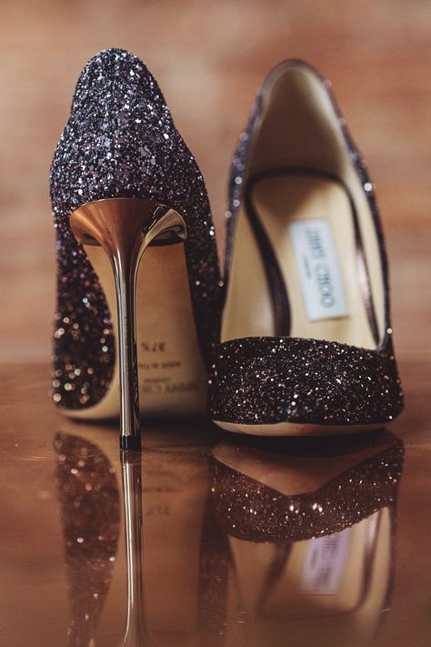 Clark Shoes For Women, Slingback Chanel, Glitter Wedding Shoes, Jimmy Choo Wedding Shoes, Fun Wedding Shoes, Tennis Shoes Outfit, Blue Wedding Shoes, Glam And Glitter, Jimmy Choo Heels