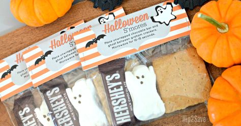 Use these FREE printable bag toppers to make spooky S'mores kits, perfect for your Halloween party. Halloween Smores Kit, Ghost Marshmallows, Halloween Smores, Smores Treats, Christmas Wrapper, Smores Kits, School Holiday Party, Halloween School Treats, Fruit Juice Recipes