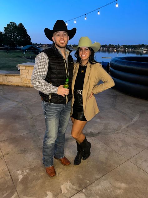 Country Wedding Guest Outfit Men, Western Wedding Guest Outfit Men, Green Cowboy Outfit, Cowboy Dress Outfit Men, Blazer With Cowboy Boots, Cowboy Hat Outfit Men, Western Wedding Guest Outfit, Western Wedding Guest, Cowboy Outfit Men