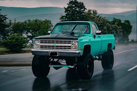 Old Silverado Chevy Trucks, Teal Square Body Chevy, 76 Chevy Truck, 1980s Chevy Trucks, 1970s Chevy Truck, Chevy Square Body Trucks, Square Body Trucks, Classic Trucks Chevy, Pretty Trucks