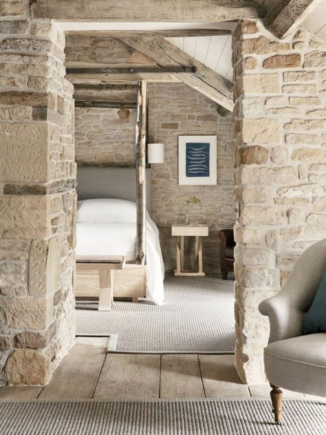 Rabbit Bedroom, Cotswolds Hotels, Cottage Style Bedroom, Cotswold House, Countryside Hotel, Cotswold Cottage, Cotswolds Cottage, Hotel Chic, Wild Rabbit