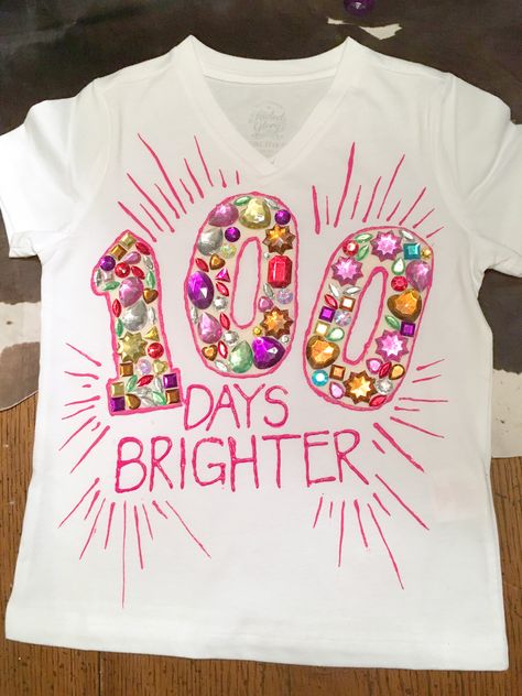 School Shirt Ideas, 100th Day Of School Shirts, 100 Days Of School Project Kindergartens, 100 Day Shirt Ideas, 100days Of School Shirt, 100 Días De Clases, Dress Up For Boys, 100th Day Of School Crafts, 100 Days Brighter